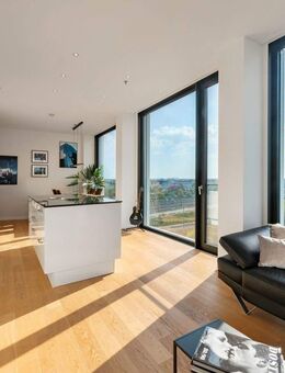 Exklusives Stadtdomizil mit Panoramablick bis zu den Alpen und Rooftop-Nutzung im Friends Tower 2 - München