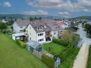 Charmantes 3-Familienhaus mit schönem Garten in idyllischer und ruhiger Naturlage - Allensbach