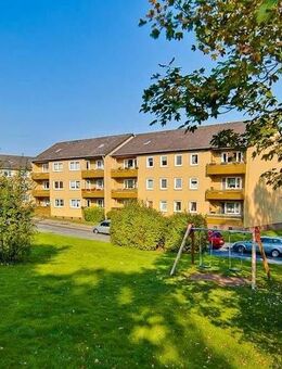 Renovierte und geräumige 4-Zimmer-Wohnung mit Balkon - Heiligenhaus