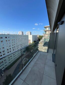 Großzügige 3 Zimmer Wohnung mit 2 Balkonen! - Berlin