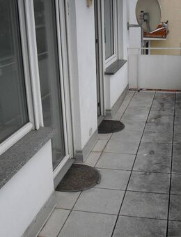 Schöne Etagenwohnung mit großem Balkon - Koblenz