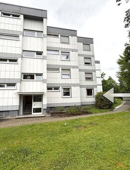 Grosse 4 Zimmer Wohnung mit Balkon und PKW Stellplatz! - Coburg