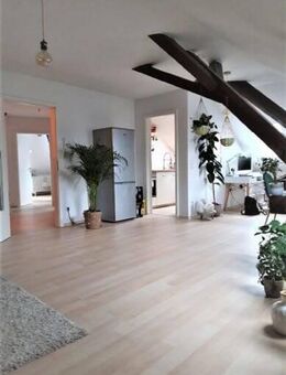 Tolle 3-Zi-DG-Wohnung mit EBK im Loft-Style, oberird. Kfz-Stellplatz, Keller - in der NK-VZ ist bereit eine Strom-VZ enthalten - ab 01.10.25 - Ingolstadt