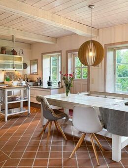 Historisches Reetdachhaus mit Stil und Seele – Liebevoll saniertes Juwel mit Bauerngarten - Bei Husum-Nordsee - Husum (Schleswig-Holstein)