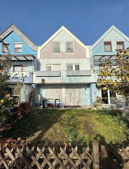 Charmantes Reihenmittelhaus mit Südgarten und TG-Stellplatz in Mannheim-Rheinau - Mannheim