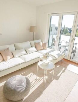 Ihr Logenplatz im Grünen: 3-Zimmer-Traumwohnung mit Balkon - barrierefrei & edel! - Kümmersbruck