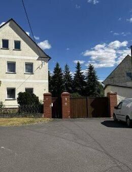 Bauernhof mit 6.176 m² großem Grdstk.; Wohnhaus und Stall in gutem Zustand! Ideal für Pferdeliebhaber! - Thallwitz