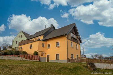 Großes Einfamilienhaus in ruhiger, ländlicher Lage