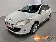 Renault Megane Grandtour 2.0 Luxe Automatik Leder Navi PDC - Norderstedt