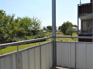 Hell und freundlich mit Balkon und Blick ins Grüne. - Bad Lauchstädt (Goethestadt)