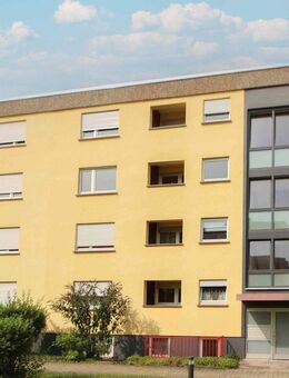 Attraktive 3,5-Zimmer Wohnung mit 2 Balkone und einer Tiefgaragenbox - Stuttgart