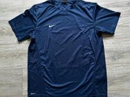 🚀 Blaues Nike Fit Sport Trikot, Gebraucht, Aber Top in Form! - Hamburg