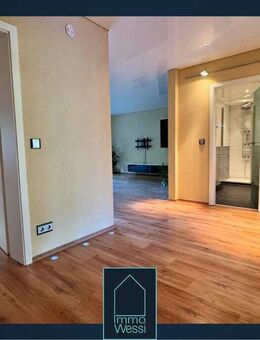 Gut geschnittene 3-Zimmer Wohnung mit Balkon und Tiefgarage in Karlsruhe-Bergwald - Karlsruhe