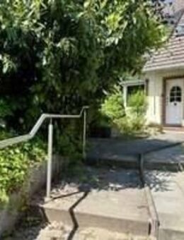 Reihenmittelhaus in Wuppertal mit eigenem Zugang zum Bach - Wuppertal