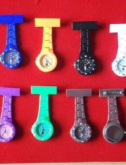 GWK-473.1 Schwesternuhr Pulsuhr Kitteluhr Kasak Uhr Rotkreuzuhr Nurse Watch Gelb - Lübeck