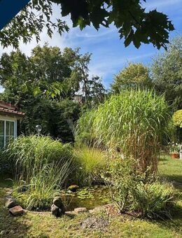 Bungalow mit Pavillon, Garage, Carport und Traumgarten... - Wertheim