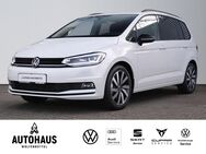 VW Touran, 1.5 TSI Highline, Jahr 2022 - Wolfenbüttel