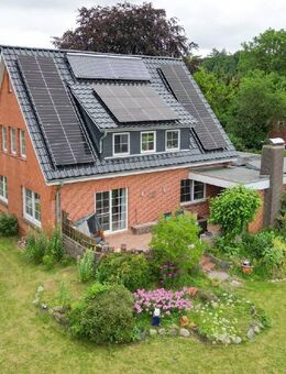 Hemmoor: Energetisch umfangreich saniert und modernisiertes EFH in ruhiger sowie zentraler Lage - Hemmoor