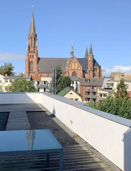 5-Raum-Wohnung mit großer Dachterrasse und einzigartigem Blick auf die Paulskirche - Schwerin