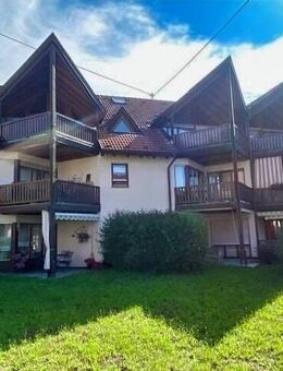 Freie 3,5 Zimmer mit großzügigem Balkon und Tiefgaragenstellplatz! - Backnang