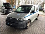 VW Caddy, 2.0 TDI hinten, Jahr 2021 - Langenhagen