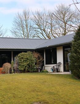 Energieeffizienter Winkelbungalow in Kakenstorf – Charmantes Einfamilienhaus mit optionaler Einliegerwohnung - Kakenstorf
