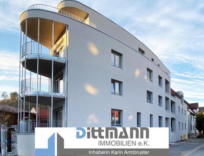 Wohnen in der "Neuen Mitte" Moderne 4 -Zimmer-Wohnung mit Balkon am Markt in Tailfingen