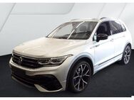 VW Tiguan, 2.0 TSI R BlackStyle, Jahr 2022 - Hannover