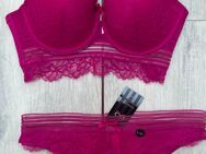 BH- Set von Hunkemöller Gr. 80E/40 pink mit Spitze - Vechta