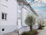 Gepflegte 1-Zimmer-Hochparterrewohnung mit TG-Stellplatz nahe Klinikum Regensburg - Regensburg
