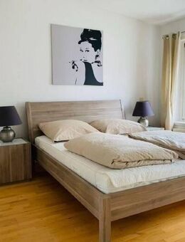 Eine gut geschnittene, möblierte 2-Zimmer-Dachgeschosswohnung (Endtage) Inklusivmiete 1.500,--/Monat inkl.Internet/ ab 01.09.2025 - Hamburg