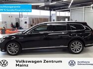 VW Passat Variant, 1.4 electric eHybrid GTE, Jahr 2023 - Mainz