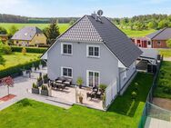 A+ Energieeffizienz, Luftwärmepumpe, Photovoltaik, Einbauküche: Modernes Einfamilienhaus Falkenberg - Falkenberg (Brandenburg)