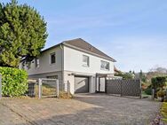 Familienfreundliches zuhause: Modernisierter Bungalow mit Einliegerwohnung in Kelkheim-Eppenhain - Kelkheim (Taunus)