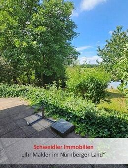 Idyllisch wohnen am Rande von Lauf: Tolle 2,5-Zimmer-EG-Wohnung mit Gartenanteil & Garage - Lauf (Pegnitz)