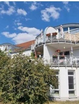 Wurzen* geräumige 3 Zimmer-Wohnung * Laminat* Tageslichtbad Balkon - Wurzen