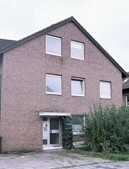 Gepflegte 2-Zimmer-Dachgeschosswohnung mit Garage in Bergheim - Bergheim (Nordrhein-Westfalen)