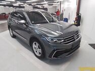 VW Tiguan, 2.0 TSI Allspace R-Line H&K RearV, Jahr 2022 - Wackersdorf