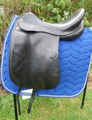 Marken- Dressursattel Prestige Appaloosa Top Dressage 17 Zoll 32er KW Italien in 04651