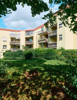 RESERVIERT! Großzügiges Wohnen mit schönem Ausblick in TOP-Wohnlage von Rottweil - Rottweil