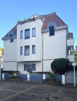 Sonnige 4,5-Zimmer Familien-Wohnung im Herzen der Daimlerstadt - Schorndorf (Baden-Württemberg)