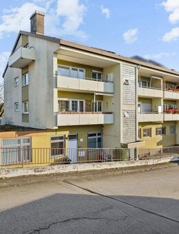 Vermietete 2-Zimmer-Dachgeschosswohnung in perfekter Lage Sindelfingens - Sindelfingen