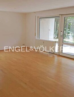 Gepflegte Eigentumswohnung mit Terrasse und Tiefgarage . sofort verfügbar - Tübingen