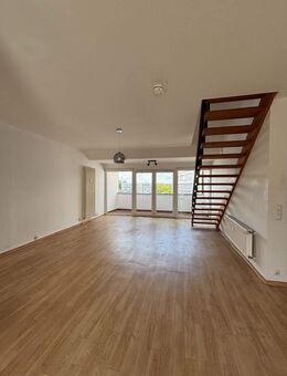 Stilvolle Maisonette-Wohnung mit Balkon im Herzen von Saarbrücken - Saarbrücken