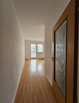 2 Raum Wohnung mit Balkon und wunderschöner Aussicht - Chemnitz