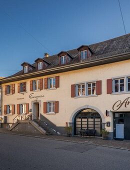 Historisches Wohn- und Geschäftshaus mit erfolgreicher Gastronomie und vielseitigem Potenzial | über 700 m² Gesamtfläche - Zell (Wiesental)