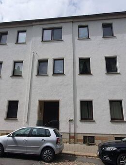 Modernes Wohnen mit Wohlfühlfaktor - frisch renovierte 3-Raum-Wohnung im EG der Karlstraße 1b in Meerane - Meerane