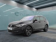 VW Tiguan, 1.5 TSI United IQ LIGHT DIG ALU18, Jahr 2021 - München