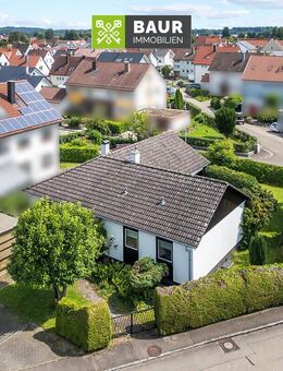 360°I Lichterfülltes Bungalow-Fertighaus mit viel Platz und sonnigem Traumgarten in Staig! - Staig