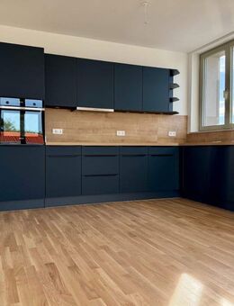 Moderne 2-Zimmer-Dachgeschosssuite mit EBK - Wohnen im olympischen Dorf, WE 05.11 - Wustermark